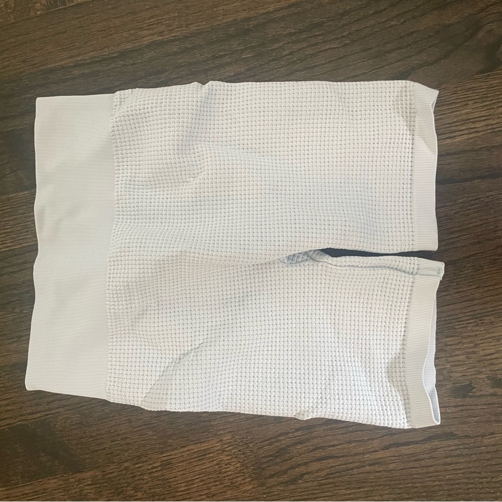 S/M akira workout biker shorts. Light blue